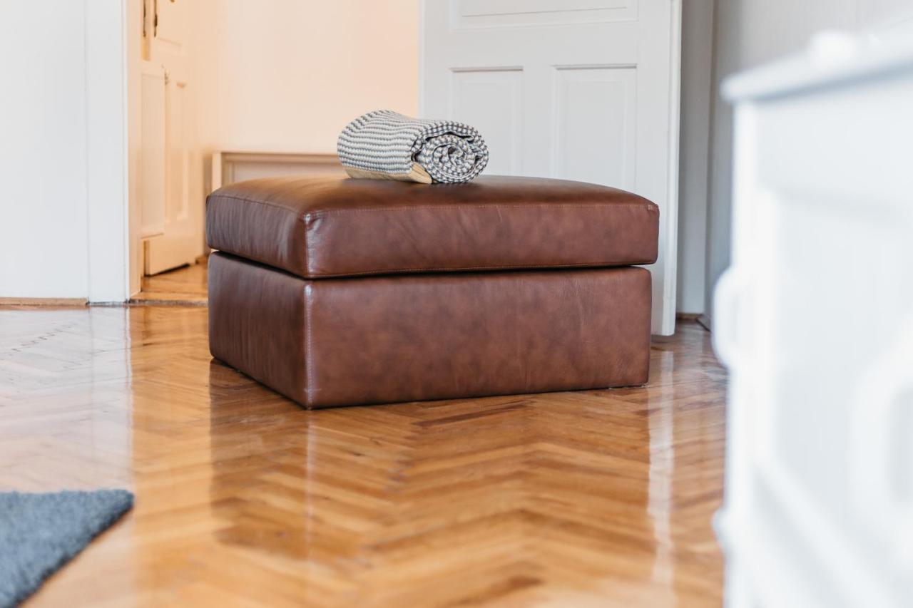 Bond Apartment Zagreb Bagian luar foto